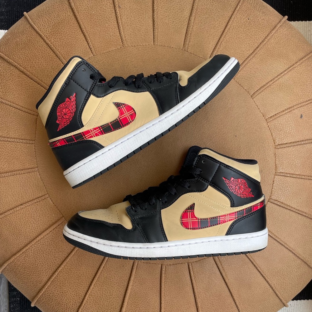 Air Jordan 1 Mid SE 'Tartan Swoosh'
